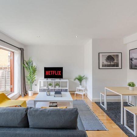 London Waterloo Apartment With Large Private Terrace - View Of The London Eye - 1 Bedroom 1 Bath Ngoại thất bức ảnh