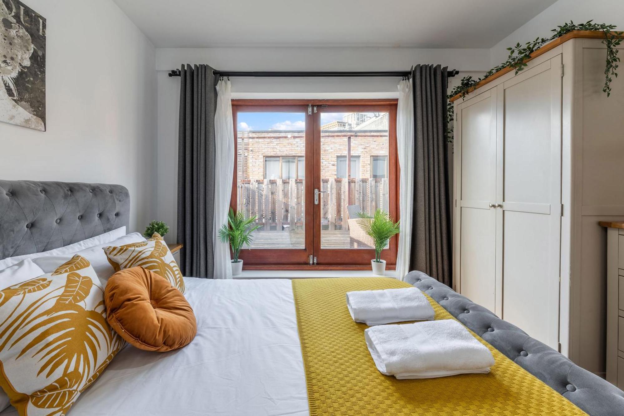London Waterloo Apartment With Large Private Terrace - View Of The London Eye - 1 Bedroom 1 Bath Ngoại thất bức ảnh